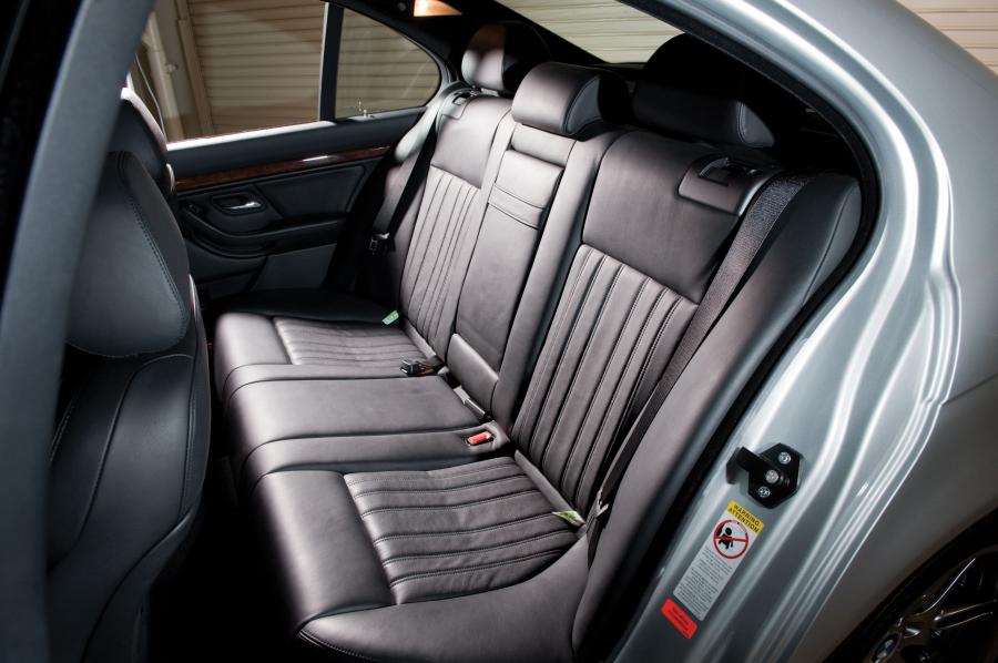  BMW M5 2002 года  (фото 2 из 6)